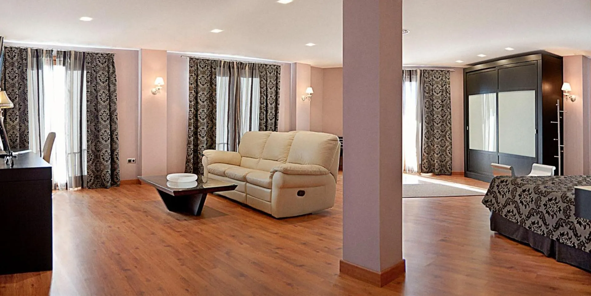 ****  Hotel Campos De באיסה ספרד